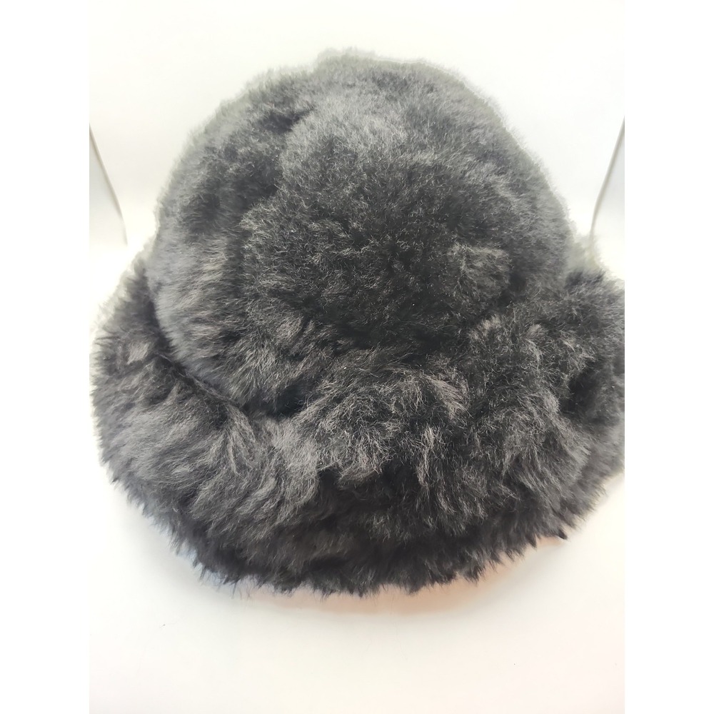 Insanely Soft Faux Fur Hat - Picture 2 of 5